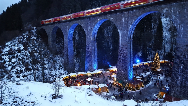 Weihnachtsmarkt in der Ravennaschlucht, Schwarzwald