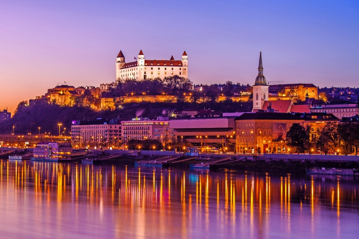 Bratislava bei Nacht