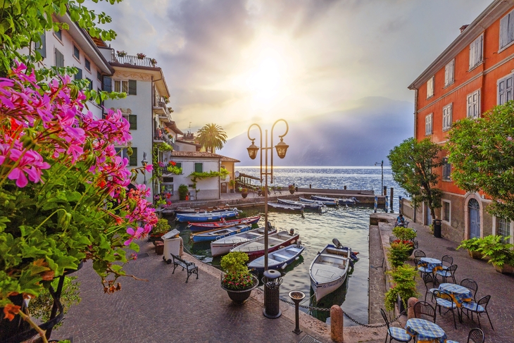 Hafen von Limone am Gardasee