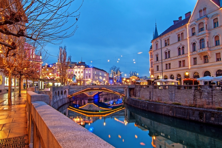 Ljubljana, geschmückt für Weihnachten und Silvester