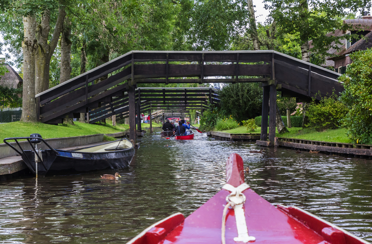 Wasserstraße in Giethoorn