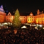 Weihnachtsmarkt auf Schloss St. Emmeram in Regensburg, Deutschland