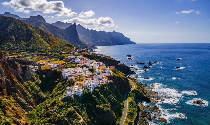 Landschaft mit Küstendorf Almáciga, Santa Cruz de Tenerife